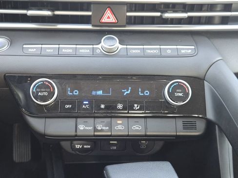 Certified 2024 Hyundai Elantra SEL FWD image 14