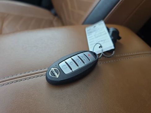 Used 2022 Nissan Pathfinder Platinum w/ Cargo Package image 31