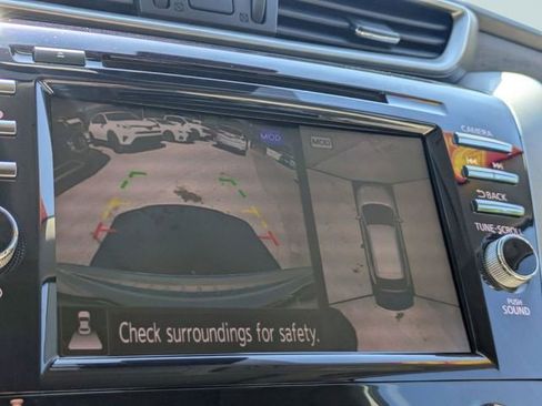 Used 2020 Nissan Murano Platinum w/ Cargo Package image 23