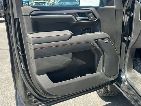 Used 2026 GMC Sierra 1500 AT4 AWD/4WD image 9
