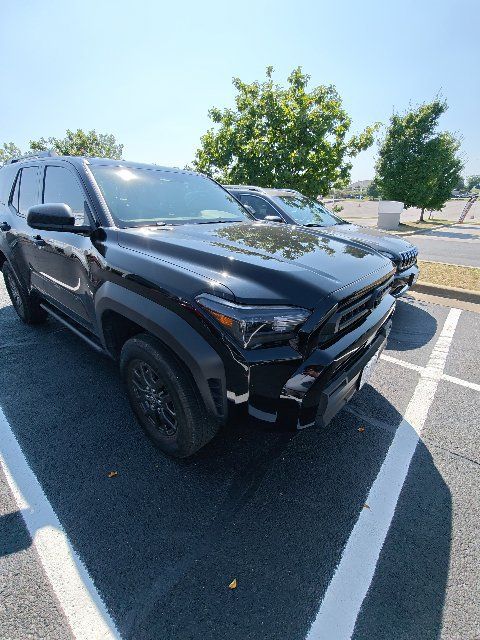 Used 2025 Toyota 4Runner SR5 AWD/4WD image 18