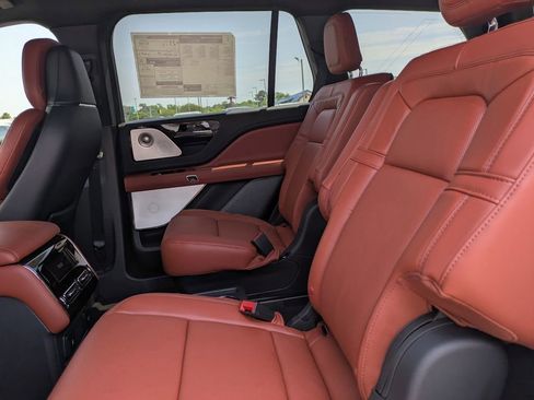 New 2026 Lincoln Aviator Reserve RWD image 18