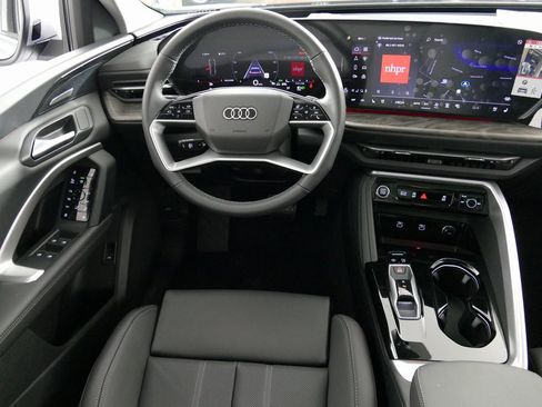 New 2025 Audi Q5 Premium Plus image 25