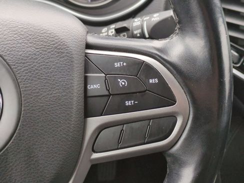 Used 2020 Jeep Cherokee High Altitude image 24