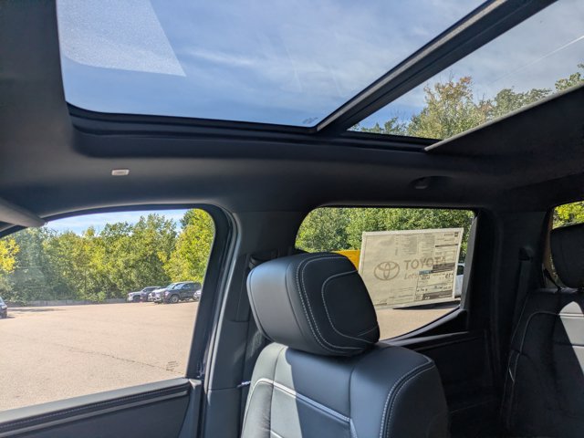 New 2026 Toyota Tundra Limited AWD/4WD image 29