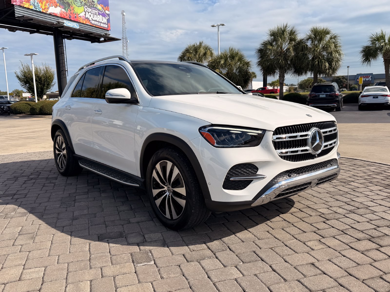 Used 2024 Mercedes-Benz GLE 450 4MATIC image 7