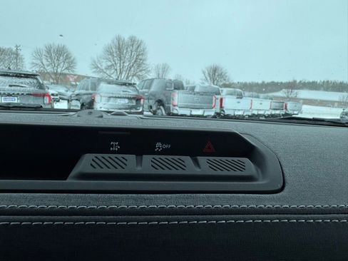 New 2025 Ford Bronco Outer Banks image 16