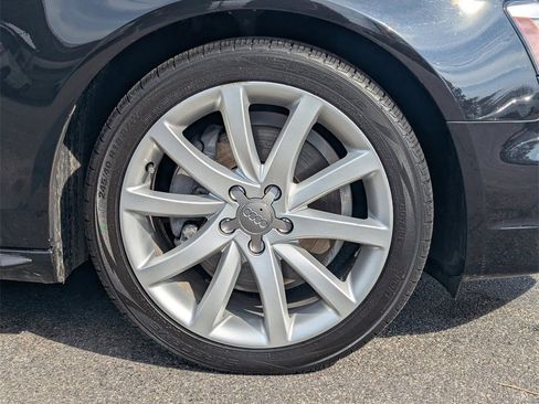 Used 2014 Audi A4 2.0T Premium w/ Audi MMI Navigation image 11