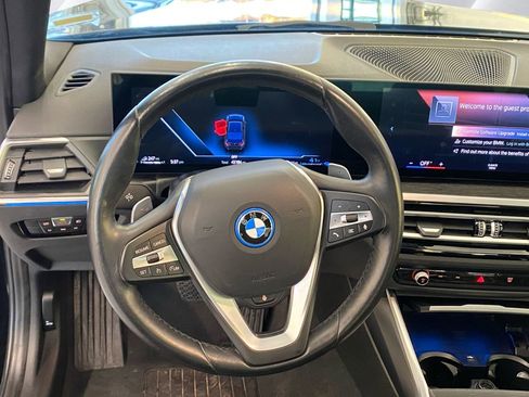 Used 2024 BMW 330e xDrive 330e xDrive image 9