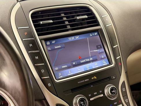 Used 2019 Lincoln Nautilus Reserve image 14