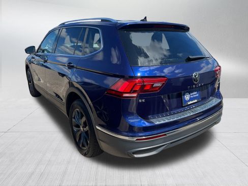 Used 2022 Volkswagen Tiguan SE w/ Panoramic Sunroof Package AWD/4WD image 8