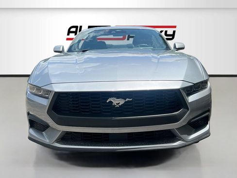 Used 2024 Ford Mustang Coupe RWD image 2