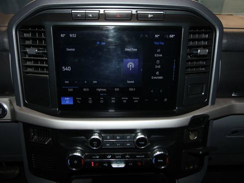 Used 2023 Ford F150 Lightning XLT image 16