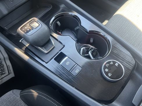 Used 2023 Nissan Rogue SV image 8