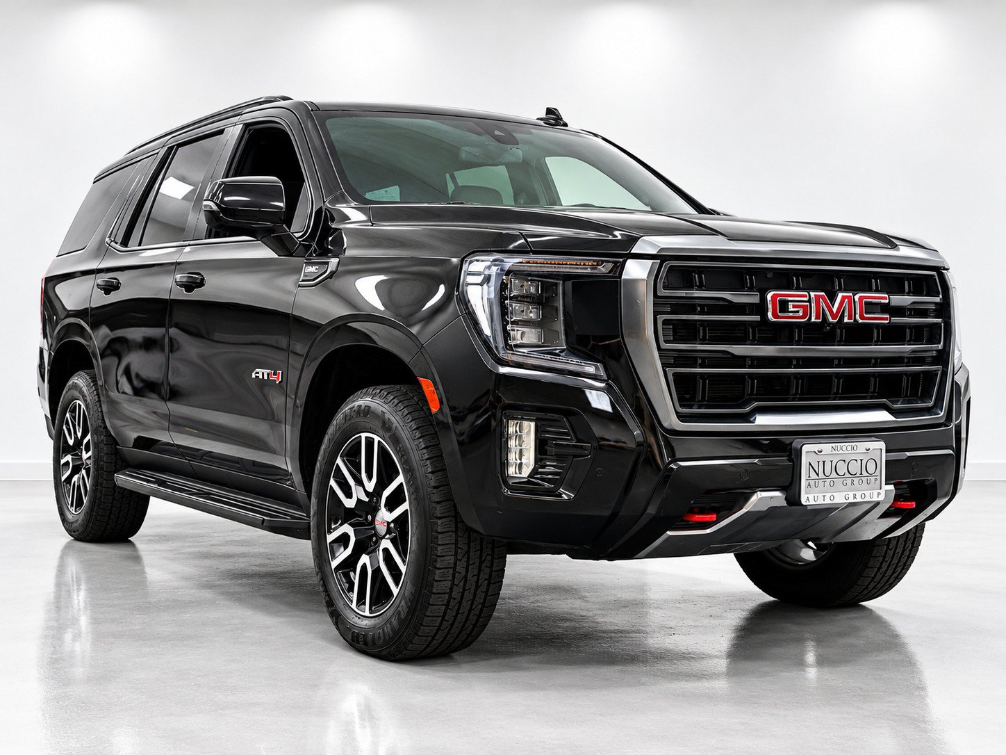 Used 2021 GMC Yukon AT4 w/ Rear Media and Nav Package AWD/4WD image 3