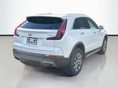 Used 2019 Cadillac XT4 Premium Luxury w/ Cold Weather Package AWD/4WD image 7