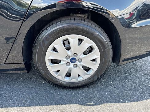 Used 2019 Ford Fusion S image 25