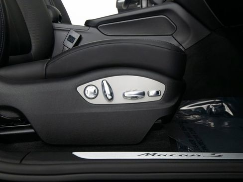 New 2026 Porsche Macan S AWD/4WD image 34