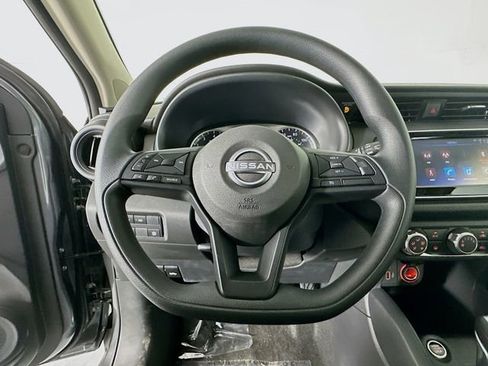 Used 2025 Nissan Kicks Play S FWD image 12