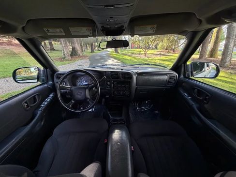 Used 2004 Chevrolet Blazer LS w/ Preferred Equipment Group image 9