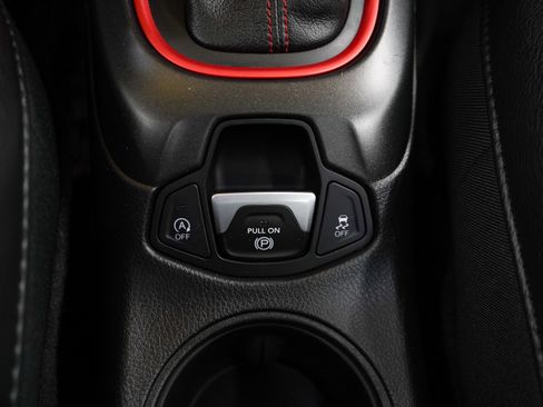 Used 2018 Jeep Compass Trailhawk w/ Leather Interior Group AWD/4WD image 24