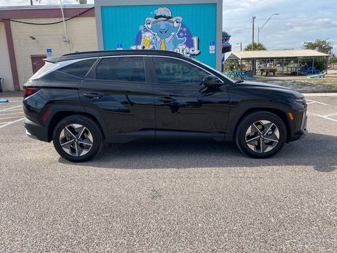 Used 2025 Hyundai Tucson SEL image 2