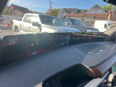 Used 2025 Lincoln Navigator Reserve image 30