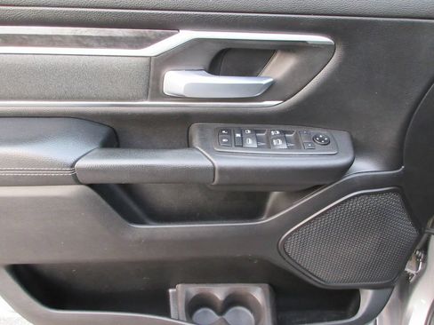 Used 2021 RAM 1500 Big Horn AWD/4WD image 25