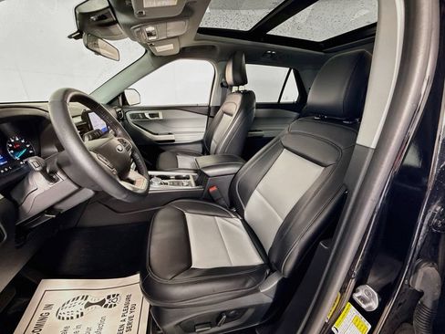 Certified 2023 Ford Explorer XLT w/ Equipment Group 202A AWD/4WD image 2