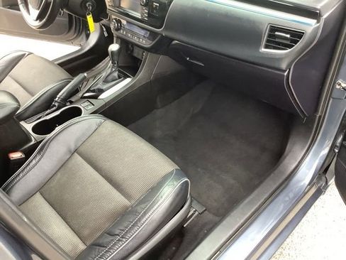 Used 2014 Toyota Corolla S FWD image 19