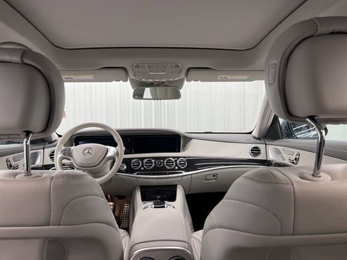 Used 2017 Mercedes-Benz S 550 Sedan image 12