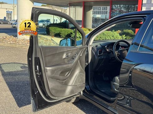 Used 2020 Chevrolet Trax LS w/ Tint and Cruise Package image 13