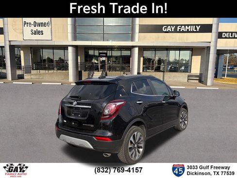 Used 2022 Buick Encore Preferred AWD/4WD image 9