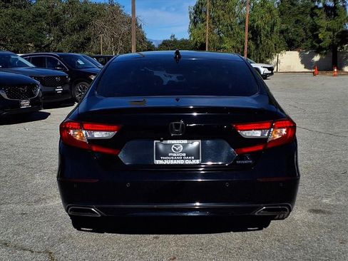 Used 2018 Honda Accord Touring image 20