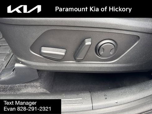 Used 2022 Kia Sorento S FWD image 22