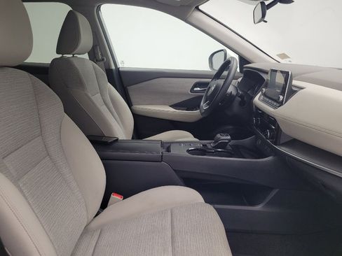 Used 2021 Nissan Rogue SV FWD image 21