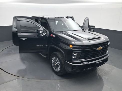 Used 2025 Chevrolet Silverado 2500 Custom w/ Custom Value Package AWD/4WD image 29