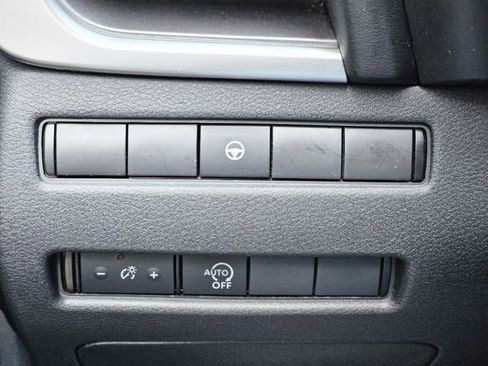 Certified 2023 Nissan Rogue SV FWD image 20