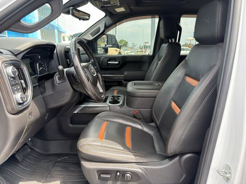 Used 2021 GMC Sierra 1500 AT4 w/ Technology Package AWD/4WD image 21