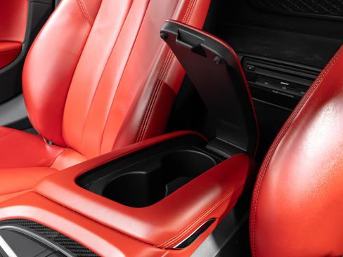 Used 2018 Audi R8 V10 w/ Premium Package image 64