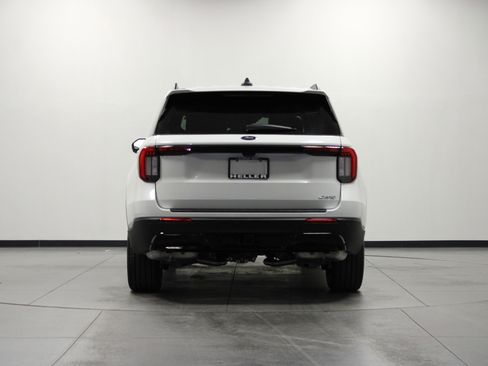 New 2026 Ford Explorer ST-Line w/ ST-Line Street Pack image 5