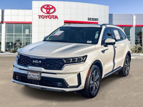 Used 2023 Kia Sorento SX Prestige image 3