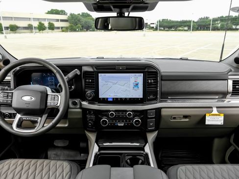 Used 2026 Ford F450 Platinum w/ Platinum Plus Package AWD/4WD image 17