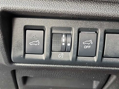 Used 2023 Subaru Outback Premium image 26