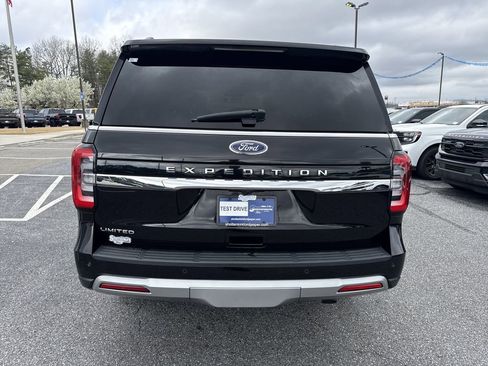 Used 2024 Ford Expedition Limited image 6