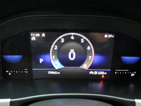 Certified 2023 Volkswagen Atlas Cross Sport SE image 15