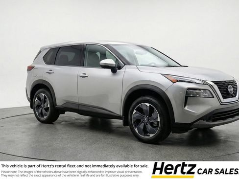 Used 2025 Nissan Rogue SV AWD/4WD image 1