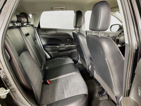 Used 2024 Mitsubishi Outlander Sport AWD image 25