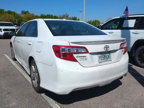 Used 2012 Toyota Camry SE image 4