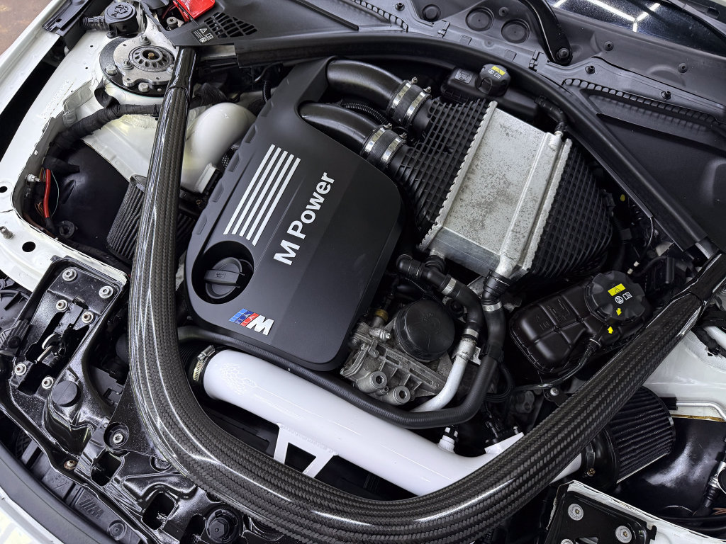 Used 2016 BMW M3 RWD image 28